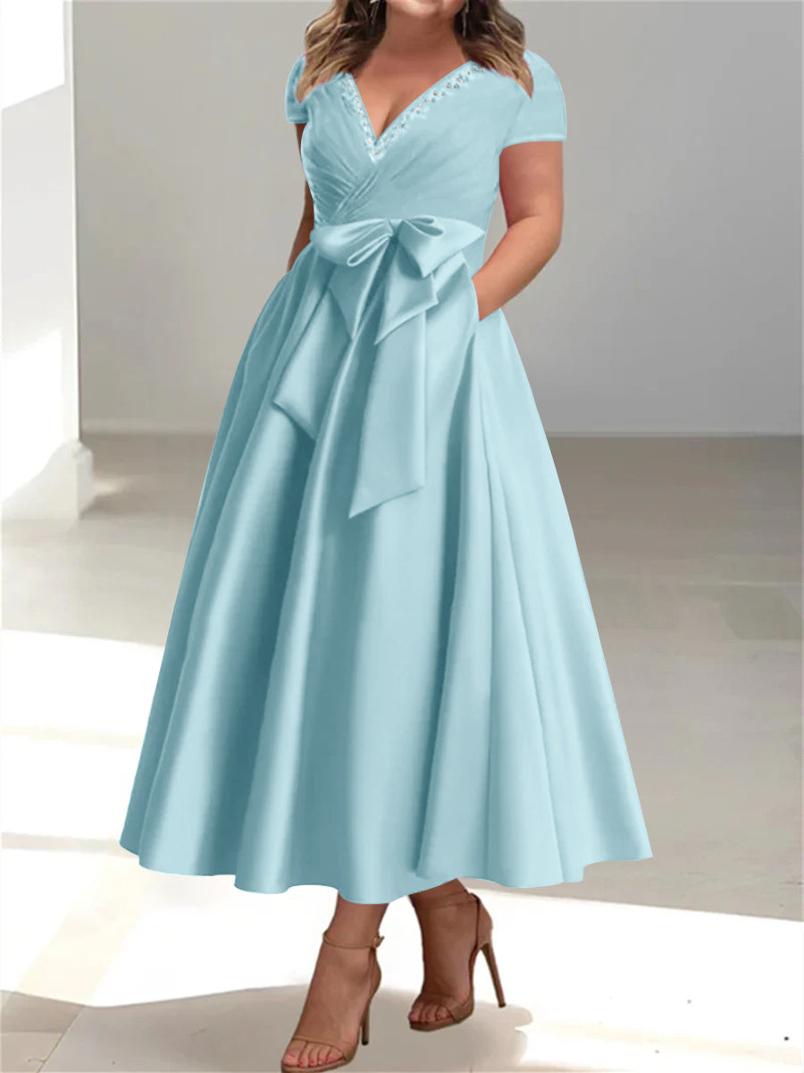 A-Line/Princess V-Neck Plus Size Mother of the Bride Dresses with Pockets & Ruffles