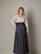 A-Line/Princess V-Neck Long Sleeves Floor-Length Plus Size Mother of the Bride Dresses With Pocket Sequins