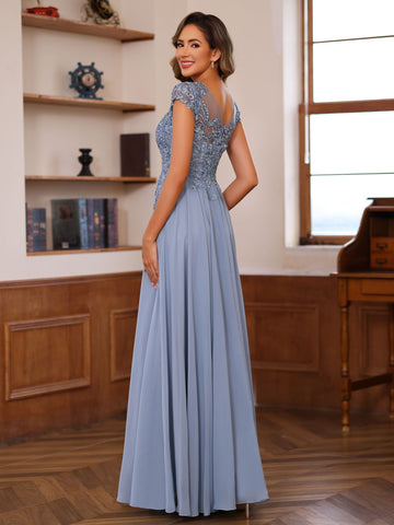 A-Line/Princess Scoop Neck Short Sleeves Floor-Length Plus Size Mother of the Bride Dresses with Appliques