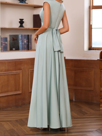 A-Line/Princess Scoop Neck Short Sleeves Floor-Length Mother of the Bride Dresses with Ruffles