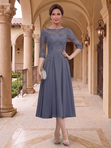 A-Line/Princess Scoop Neck Half Sleeves Tea-Length Mother of the Bride Dresses with Appliques & Lace