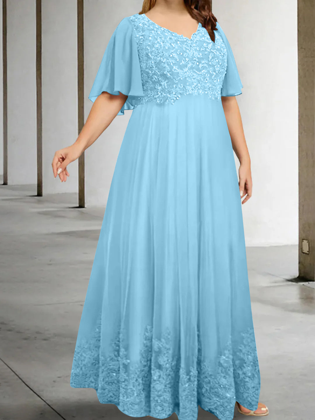 A-Line/Princess V-Neck Half Sleeves Floor-Length Plus Size Mother of the Bride Dresses with Appliques