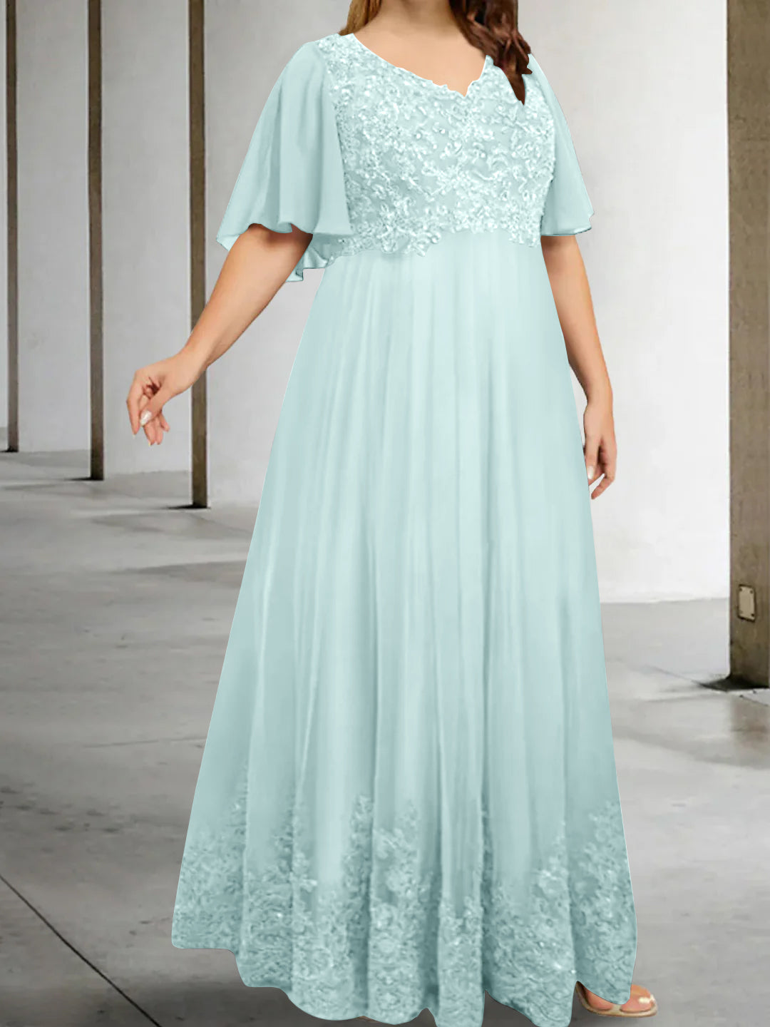 A-Line/Princess V-Neck Half Sleeves Floor-Length Plus Size Mother of the Bride Dresses with Appliques