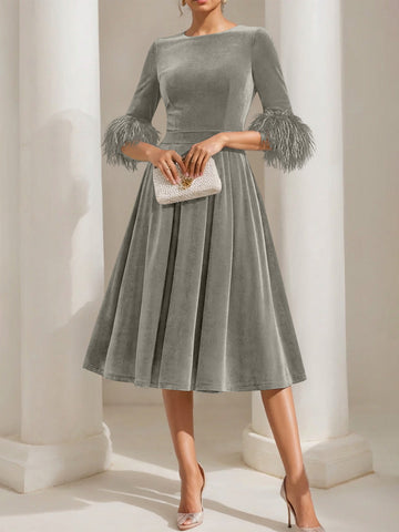 A-Line/Princess Scoop Velvet Mother of the Bride Dresses Half Sleeves Feather-trimmed