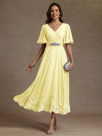 A-Line/Princess V Neck Mother of the Bride Dresses Short Sleeves Chiffon Lace Tea Length with Sash