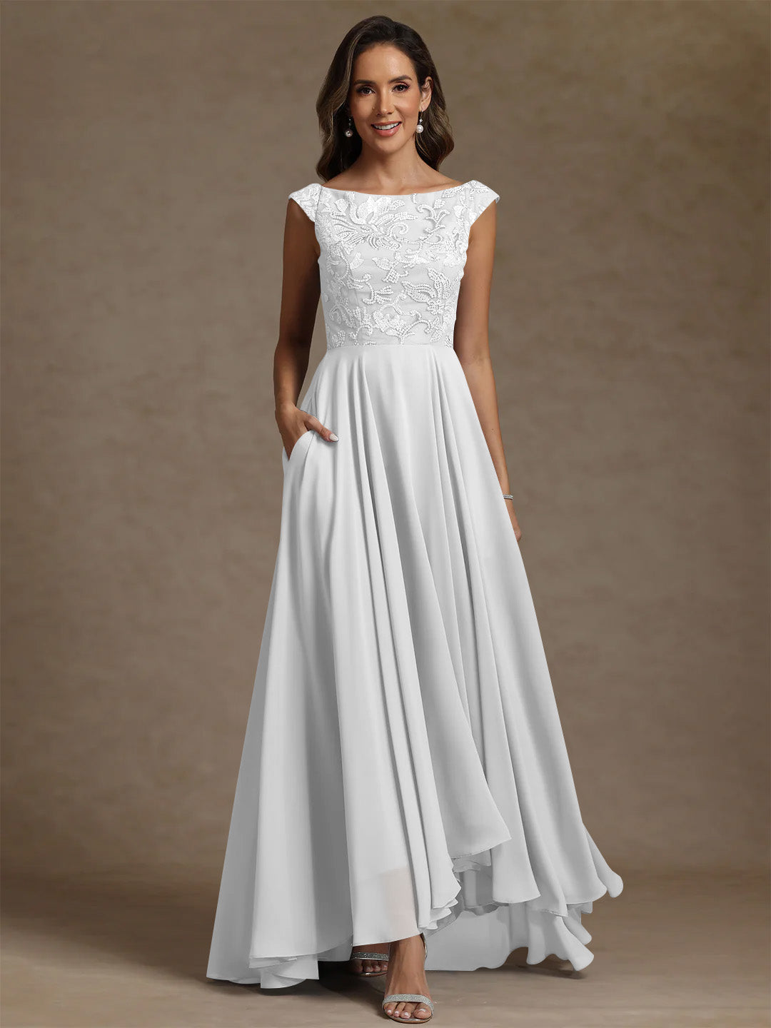 A-Line/Princess Scoop Chiffon Exclusive Mother of the Bride Dresses Lace Sequins Floor-Length Sleeveless Pleated