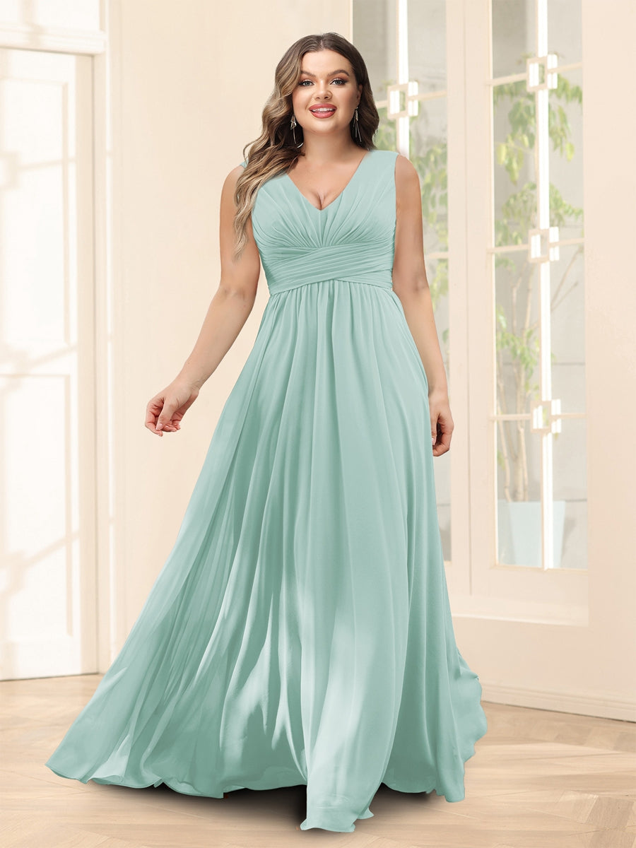 A-Line V-Neck Sleeveless Chiffon Plus Size Bridesmaid Dresses With Pockets