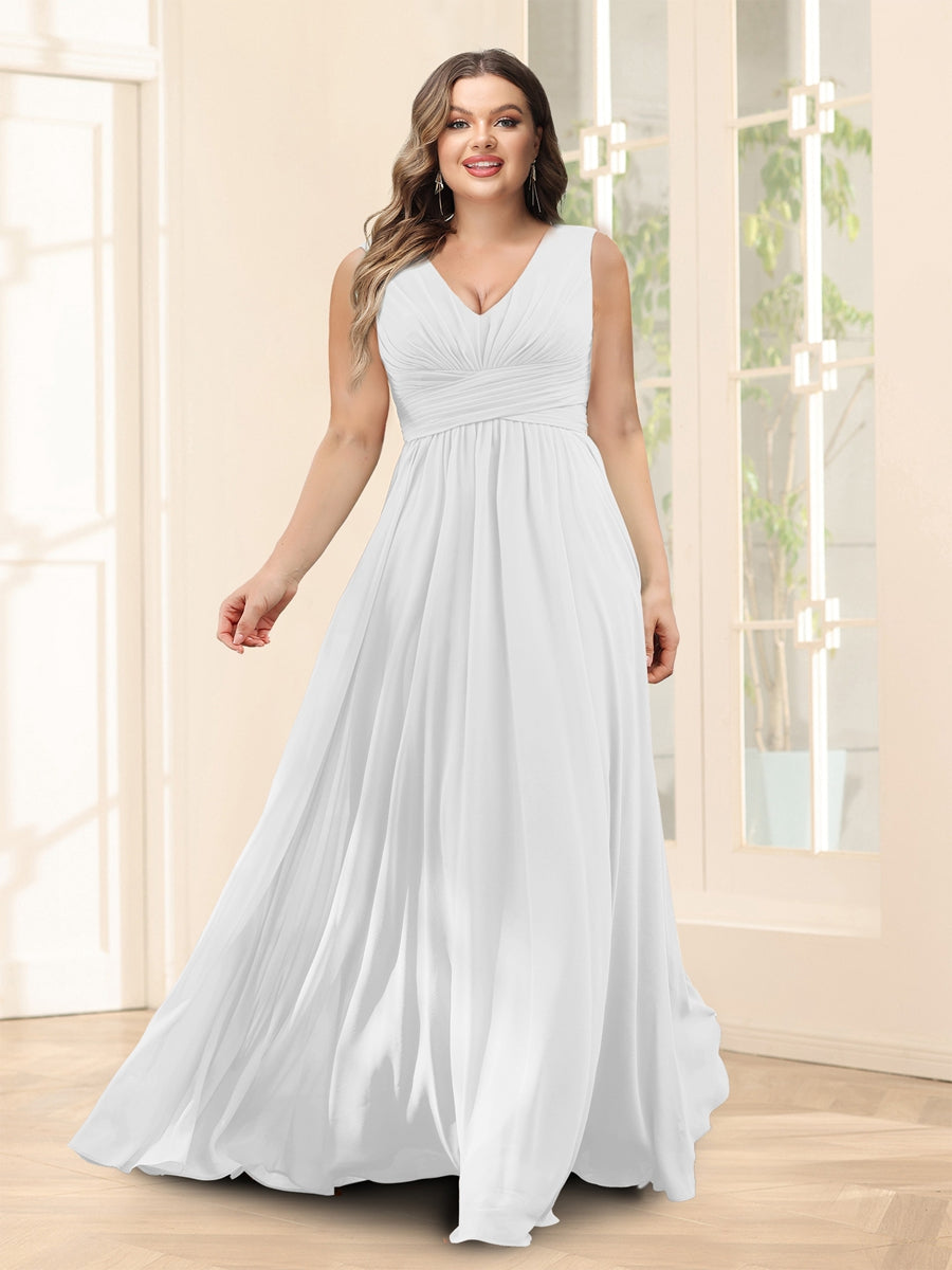 A-Line V-Neck Sleeveless Chiffon Plus Size Bridesmaid Dresses With Pockets