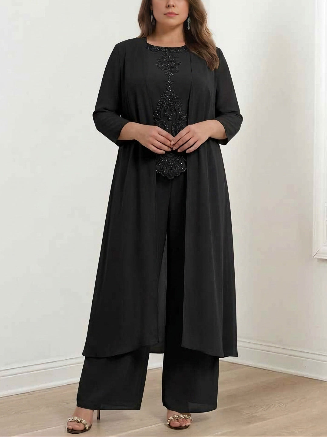 Chiffon Round Neck Floor-Length Plus Size Mother Of The Bride Pantsuits With Jacket & Applique