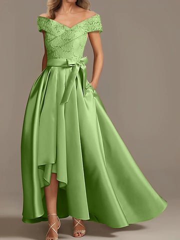 A-Line/Princess Off-the-Shoulder Asymmetrical Mother of the Bride Dresses with Ruffles