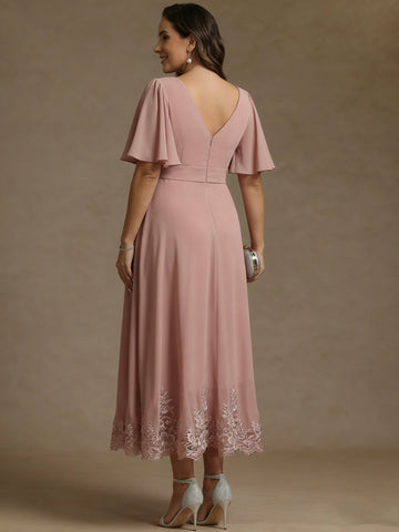 A-Line/Princess V Neck Mother of the Bride Dresses Short Sleeves Chiffon Lace Tea Length with Sash