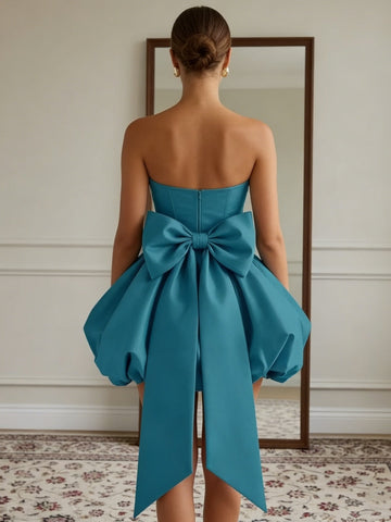 Ball Gown Strapless Satin Homecoming Dresses with Bowknot Short/Mini Sleeveless