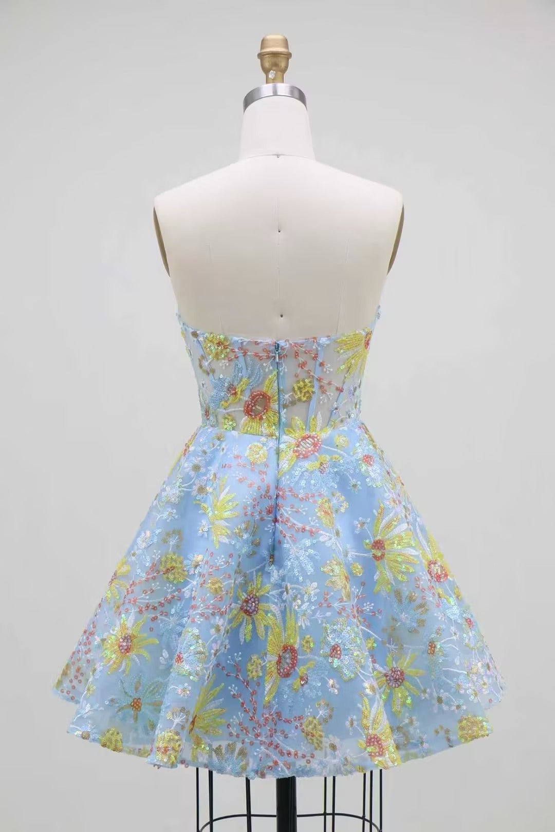 A-Line/Princess Strapless Lace Homecoming Dresses Short/Mini Sleeveless Floral