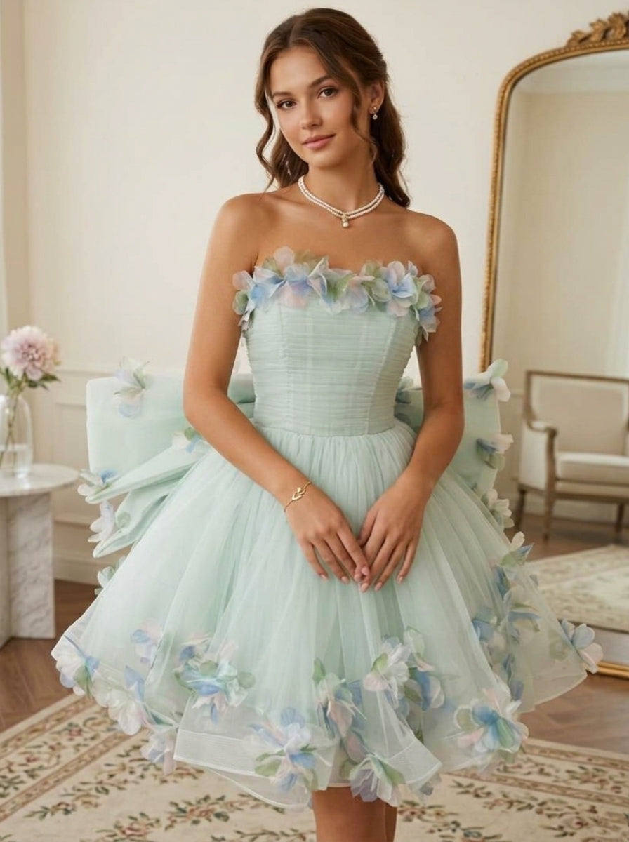 A-Line/Princess Strapless Tulle Homecoming Dresses with 3D Flower Short/Mini Sleeveless Floral Bowknot