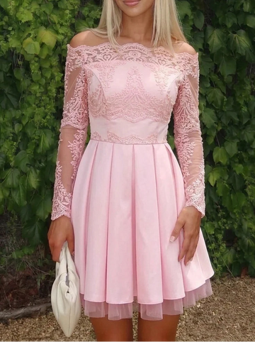 A-Line/Princess Off-the-Shouler Silk Satin Homecoming Dresses Long Sleeves Short/Mini Lace