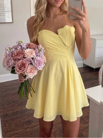 A-Line/Princess Strapless Chiffon Homecoming Dresses Sleeveless Short/Mini Ruched