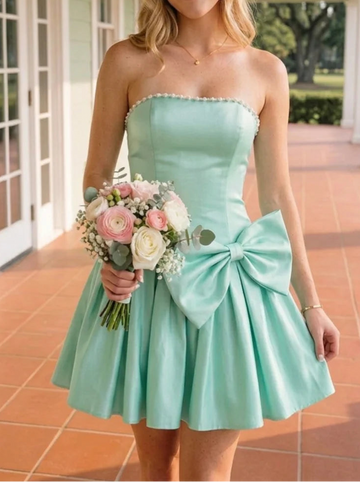 A-Line/Princess Strapless Satin Homecoming Dresses Short/Mini Sleeveless Bowknot