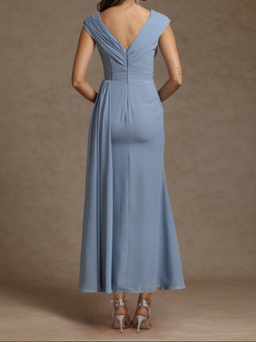 Sheath/Column V-Neck Sleeveless Ruched Mother of the Bride Dresses With Beading