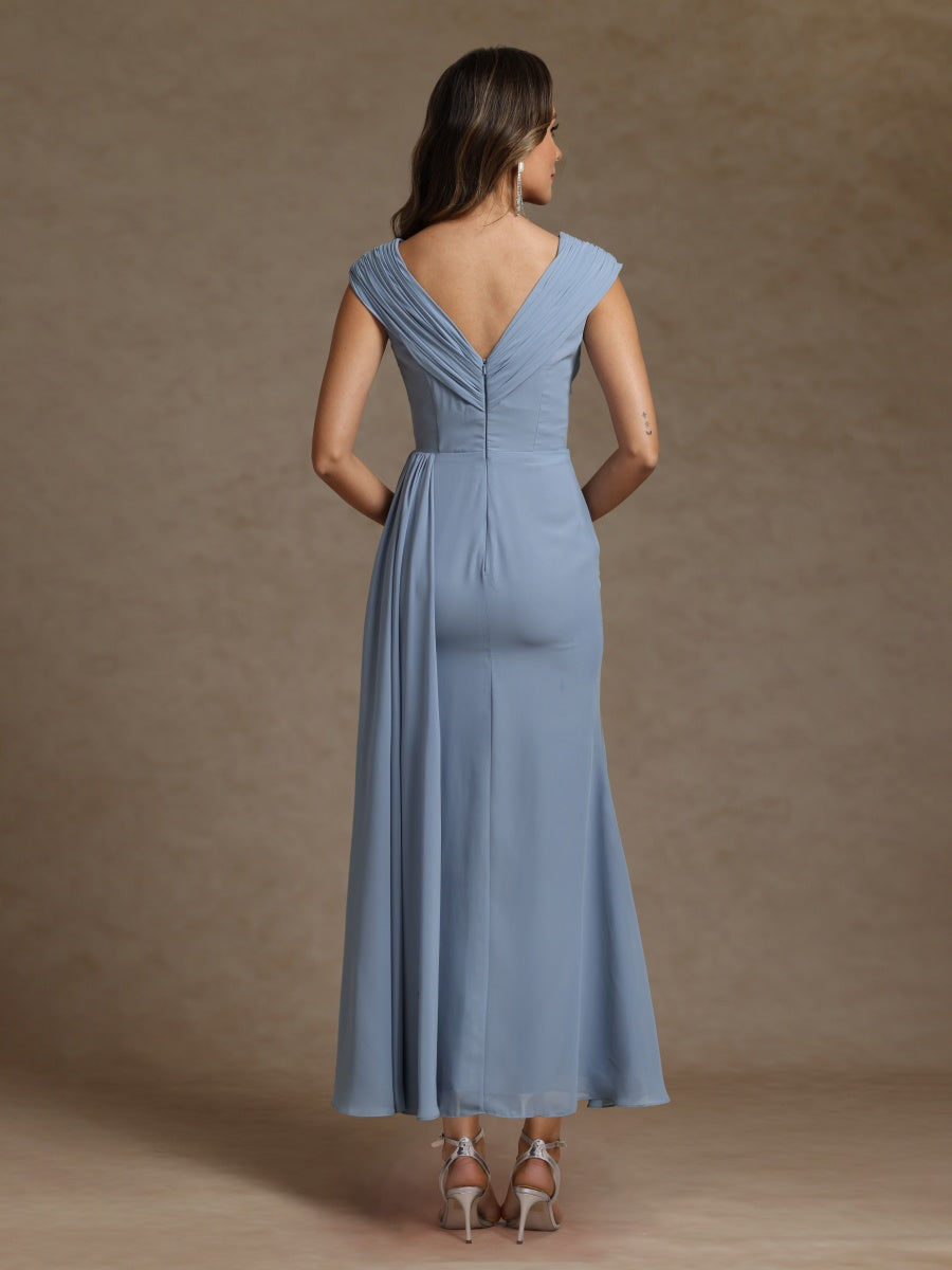 Sheath/Column V-Neck Sleeveless Ruched Mother of the Bride Dresses With Beading