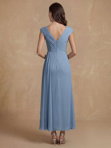 Sheath/Column V-Neck Sleeveless Ruched Mother of the Bride Dresses With Beading