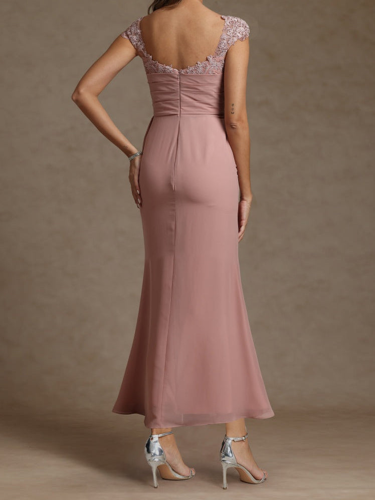 Sheath/Column Square Neck Sleeveless Mother of the Bride Dresses with Appliques