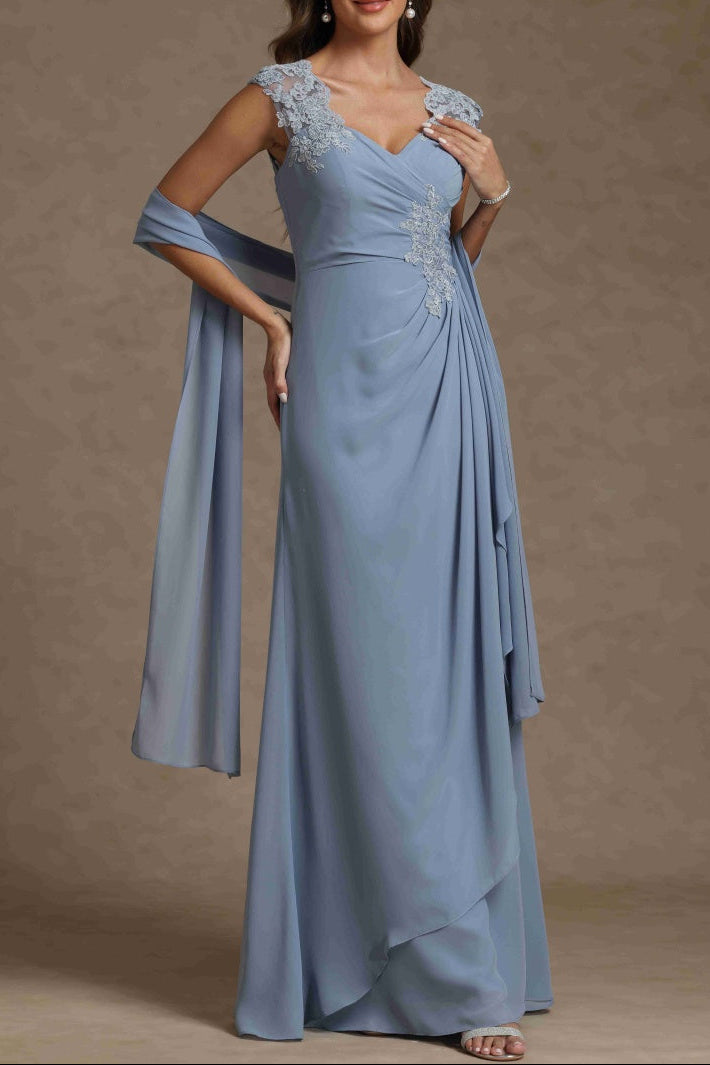 Sheath/Column V-Neck Sleeveless Ruched Long Mother of the Bride Dresses With Lace