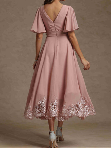 A-Line/Princess V Neck Short Sleeves Mother of the Bride Dresses With Beading & Lace