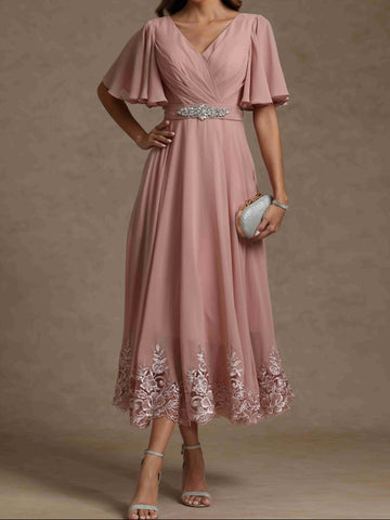 A-Line/Princess V Neck Short Sleeves Mother of the Bride Dresses With Beading & Lace