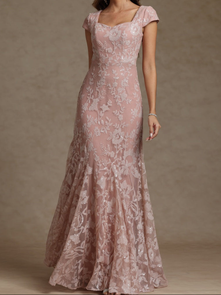 Sheath/Column Sweetheart Short Sleeves Mother of the Bride Dresses with Sequins