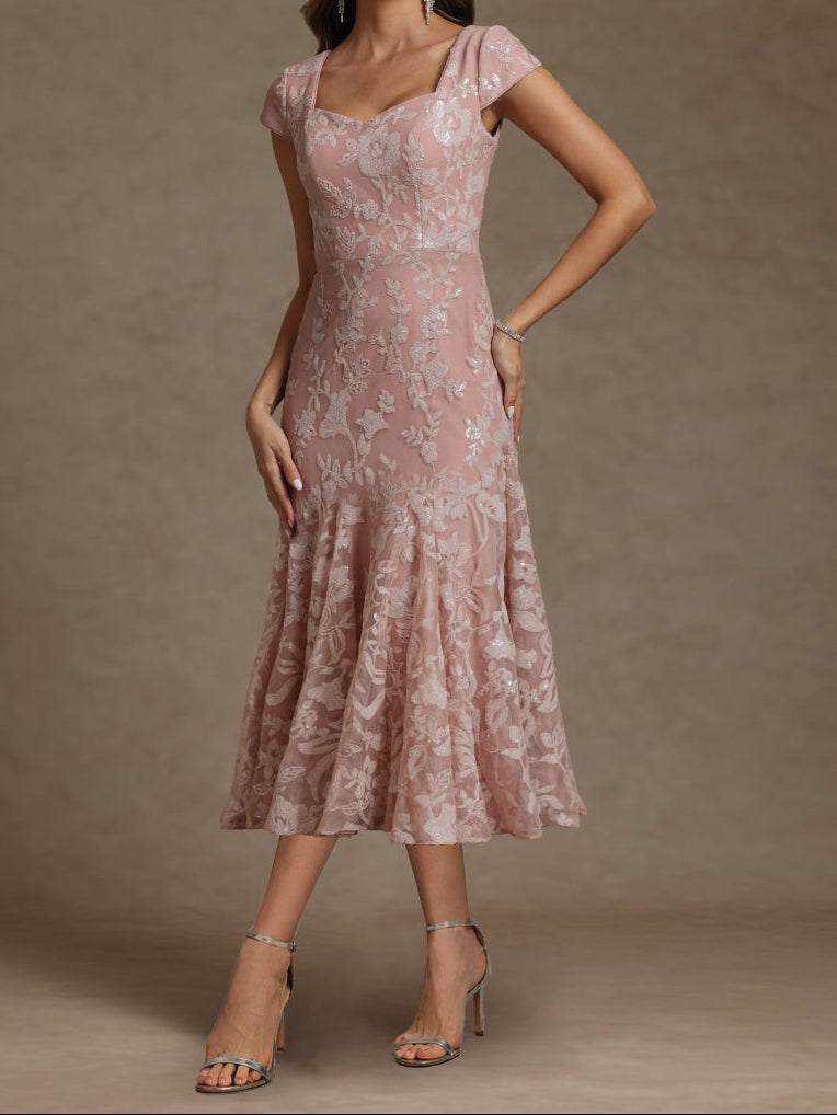 Sheath/Column Sweetheart Short Sleeves Mother of the Bride Dresses with Sequins