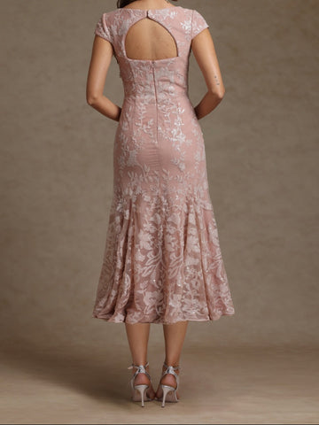 Sheath/Column Sweetheart Short Sleeves Mother of the Bride Dresses with Sequins