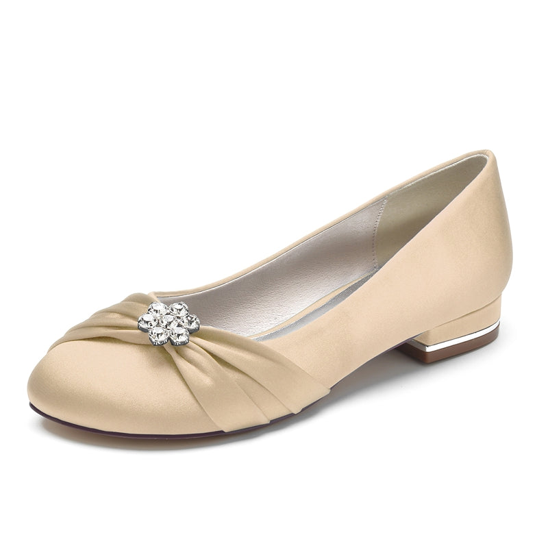 Women's Wedding Shoes Closed Toe Square Heel Elegant Bridal Shoes with Ruffles & Rhinestone