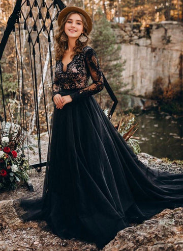 A-line/Princess Sexy V-Neck Long Sleeves Black Wedding Dresses with Lace