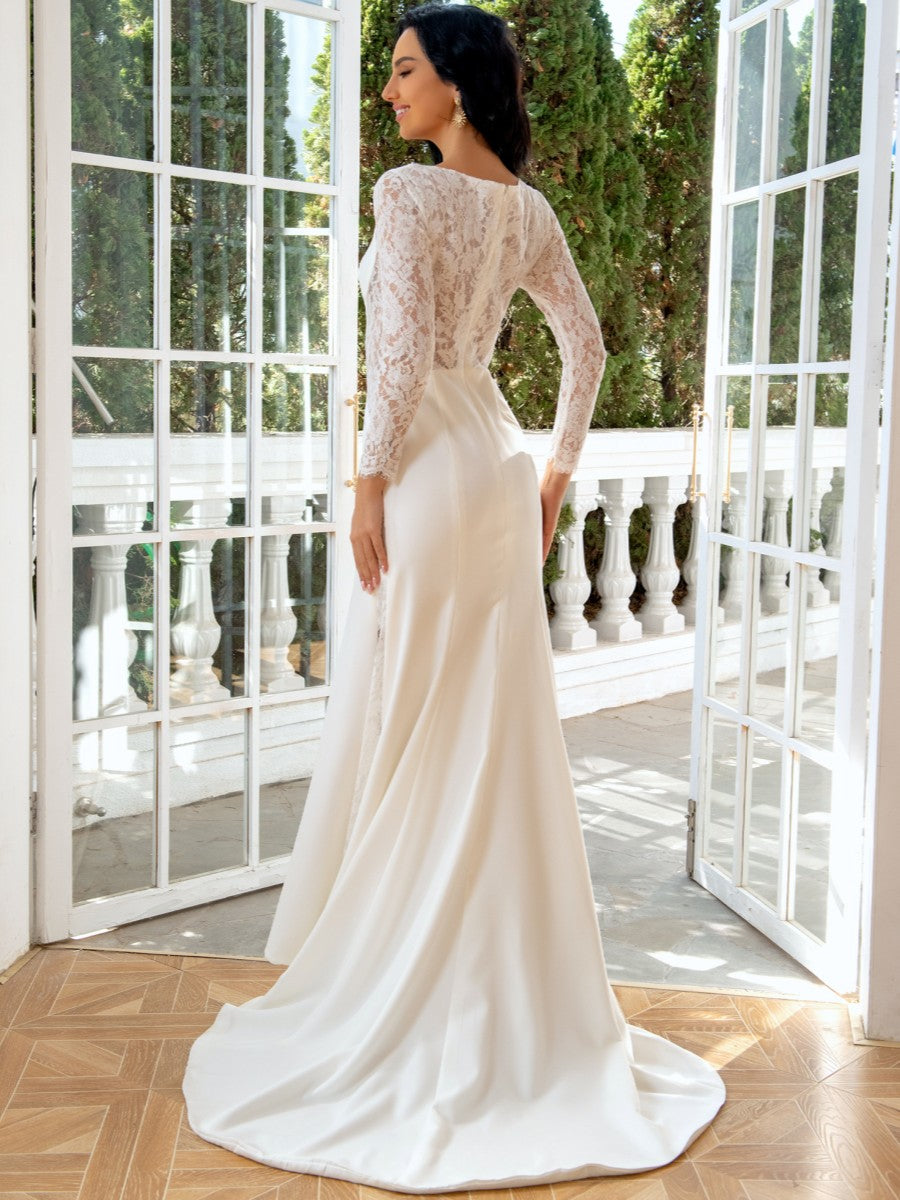 A-Line/Princess Jewel Neck Long Sleeves Wedding Dresses with Lace