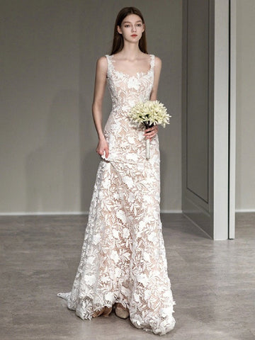 A-Line/Princess Scoop Sleeveless Sweep Train Wedding Dresses with Lace Appliques