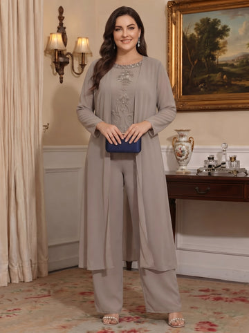 Chiffon Round Neck Floor-Length Plus Size Mother Of The Bride Pantsuits With Jacket & Applique