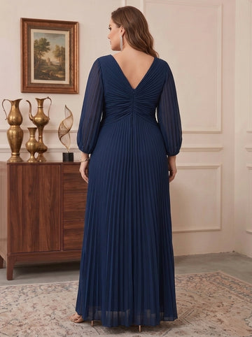 A-Line/Princess V-Neck Plus Size Mother of the Bride Dresses with Ruched
