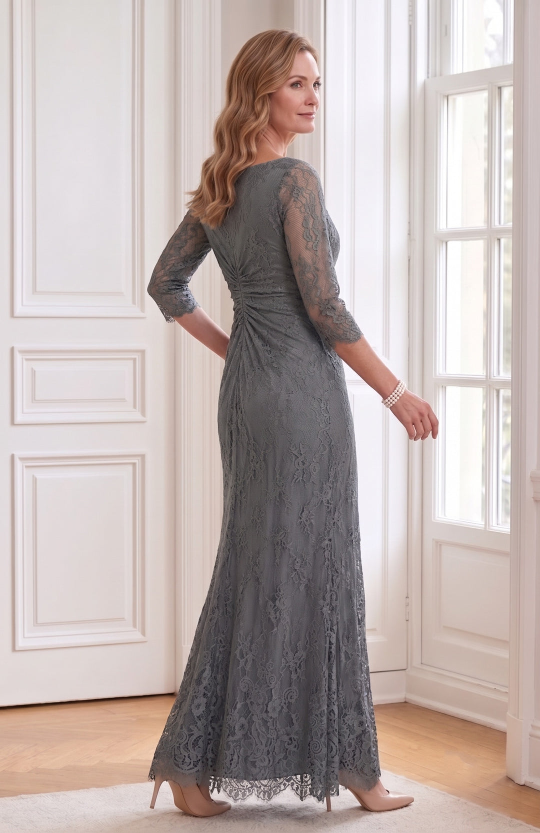 A-Line/Princess Jewel Neck Floor-Length Mother of the Bride Dresses