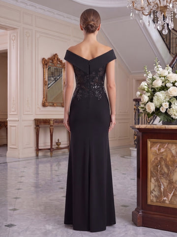 Sheath/Column V-Neck Floor-Length Mother of the Bride Dresses