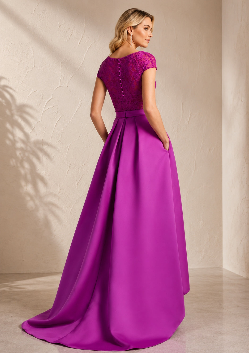 A-Line/Princess Scoop Short Sleeves Asymmetrical Mother of the Bride Dresses
