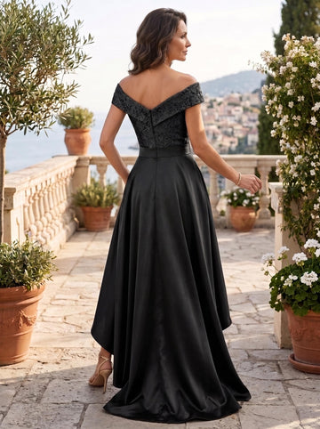 A-Line/Princess Off-the-Shoulder Asymmetrical Mother of the Bride Dresses with Ruffles