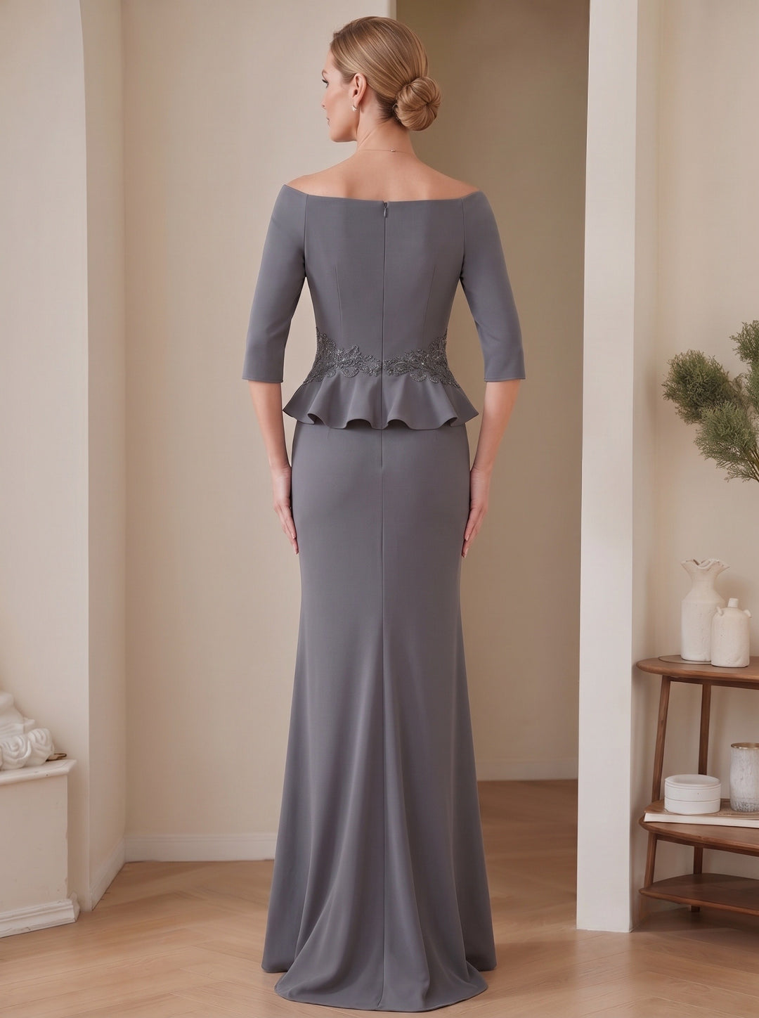 Trumpet/Mermaid V-Neck Mother Of The Bride Dresses with Ruffles & Appliques