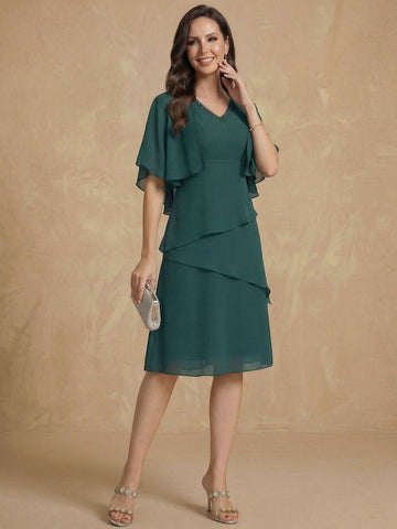 A-Line/Princess V-Neck Knee Length Mother of the Bride & Groom Dresses with Jacket & Sequins