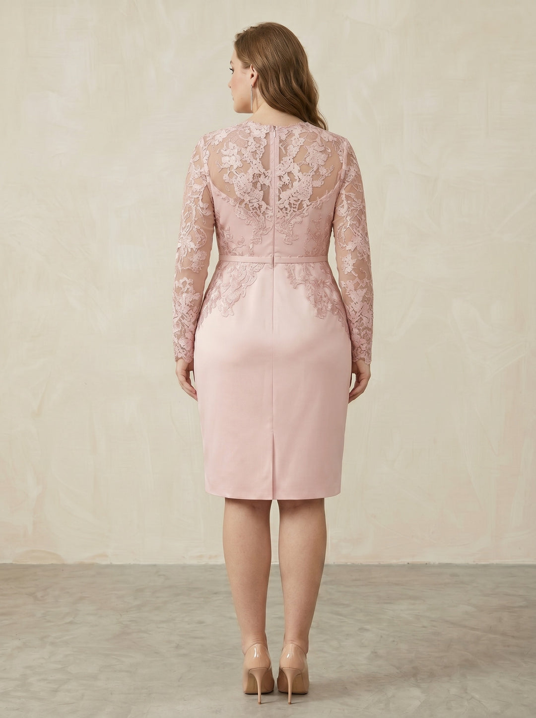Sheath/Column V-Neck Plus Size Mother of the Bride Dresses with Lace Long Sleeves Knee-Length