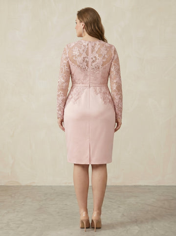 Sheath/Column V-Neck Plus Size Mother of the Bride Dresses with Lace Long Sleeves Knee-Length