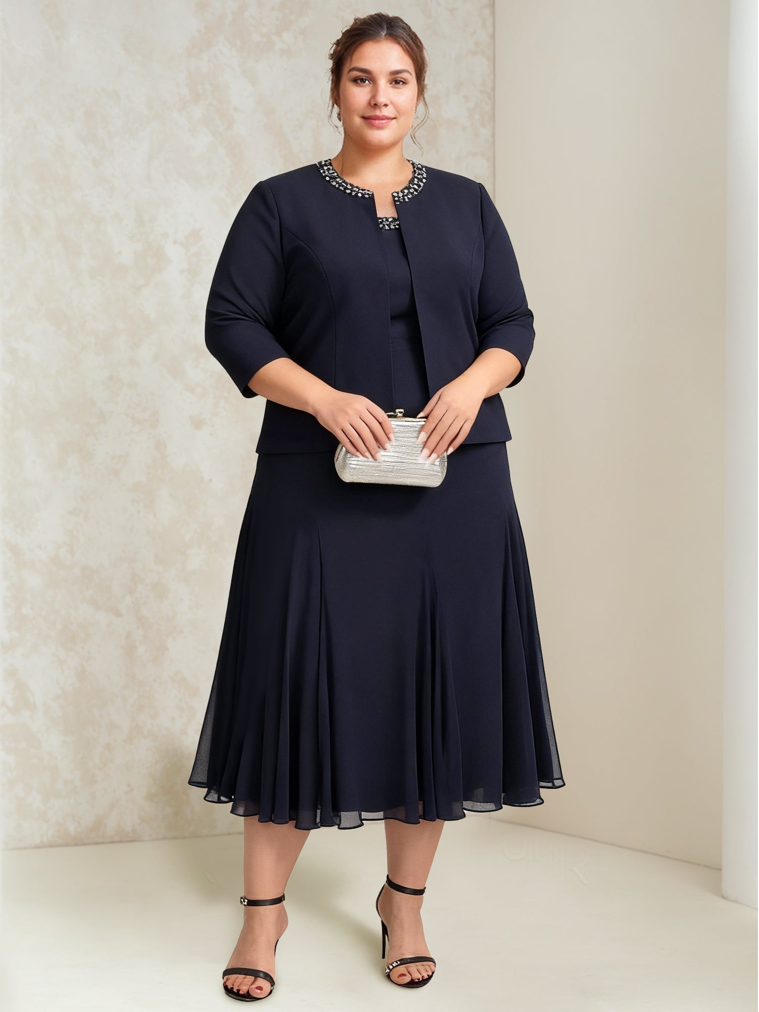 A-Line/Princess Chiffon Scoop Plus Size Mother of the Bride Dresses with Wrap/Jacket Beading