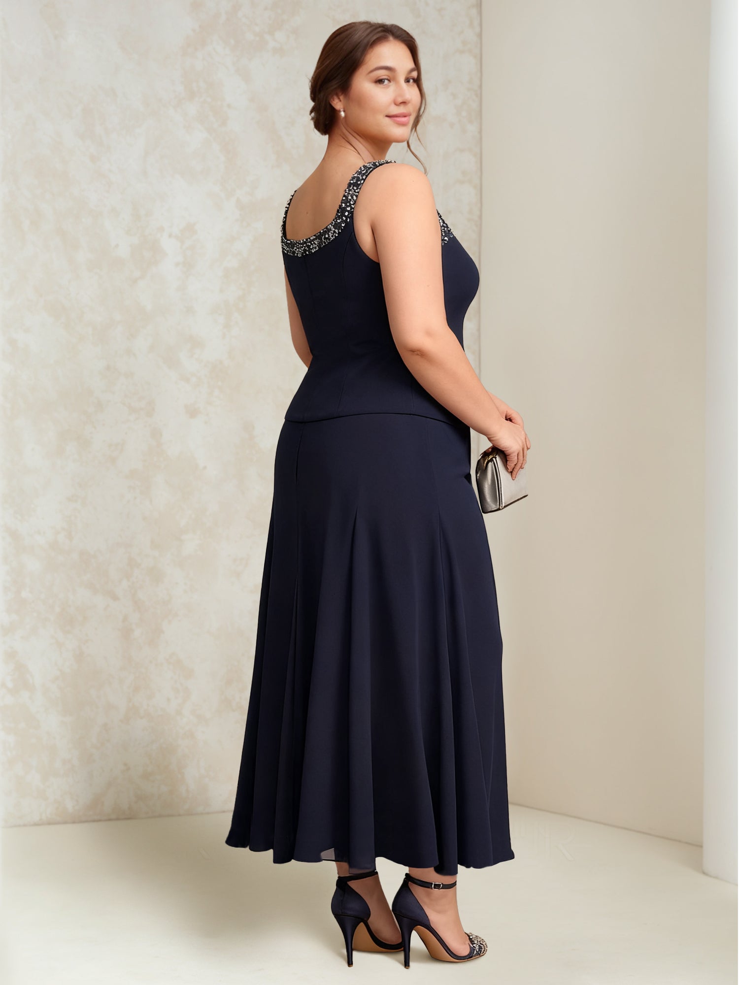 A-Line/Princess Chiffon Scoop Plus Size Mother of the Bride Dresses with Wrap/Jacket Beading
