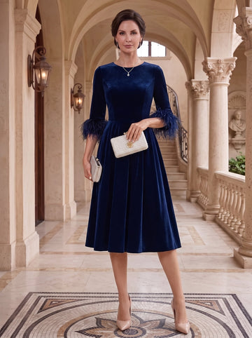 A-Line/Princess Scoop Velvet Mother of the Bride Dresses Half Sleeves Feather-trimmed