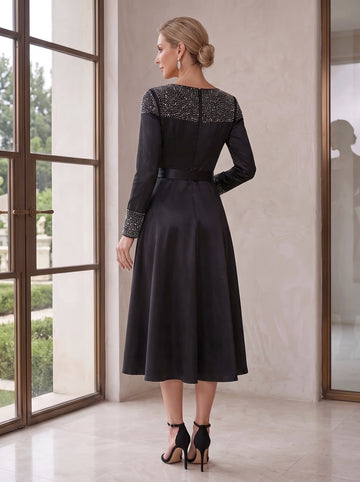 A-Line/Princess Long Sleeves Jewel Neck Mother of the Bride Dresses with Beading Tea-Length