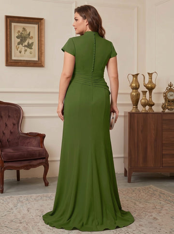 Trumpet/Mermaid V-Neck Stretch Satin Plus Size Mother of the Bride Dresses Floor-Length Sweep Train Cap Sleeves Ruffles